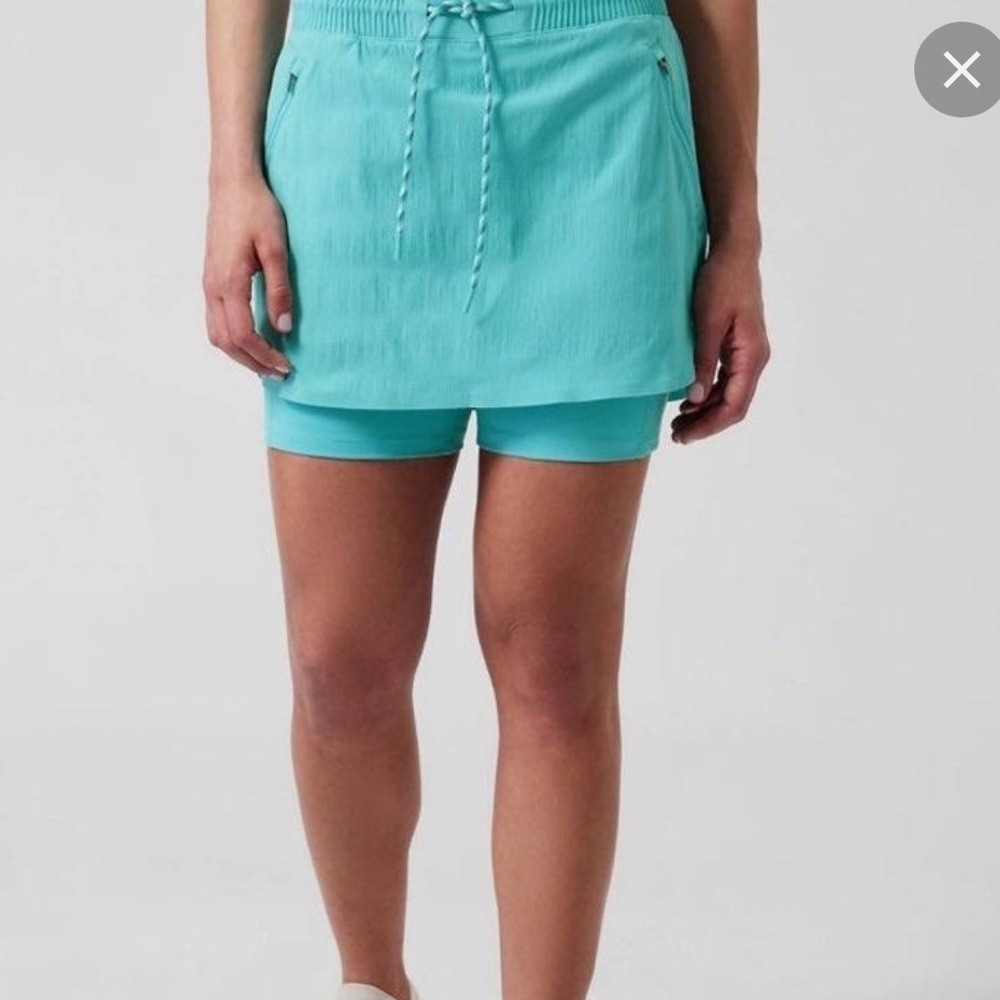 Athleta trekkie skort